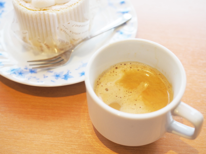 苺のシフォンケーキ