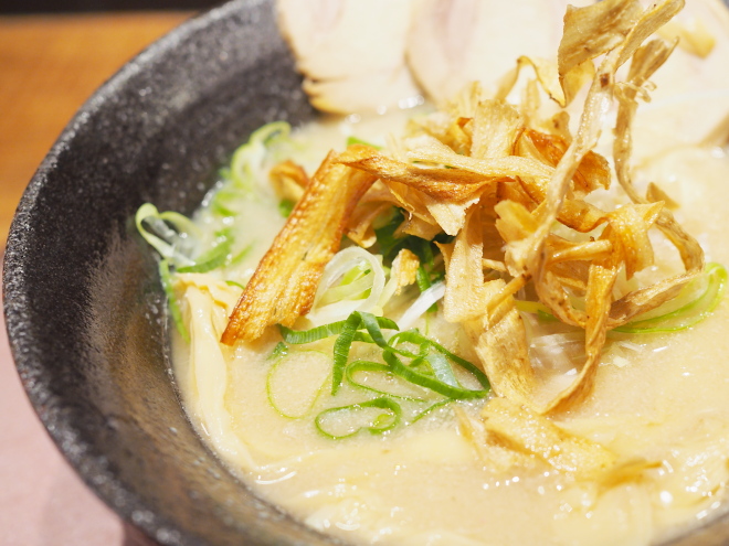 鶏白湯塩ラーメン
