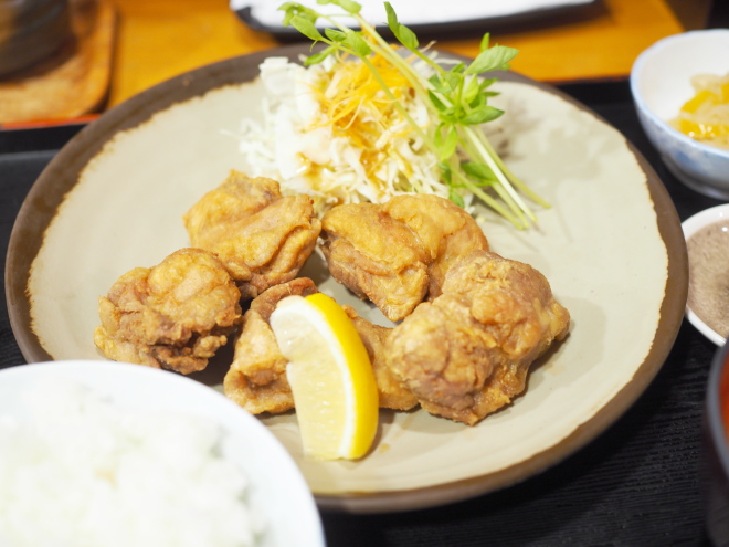 とり唐揚げ定食