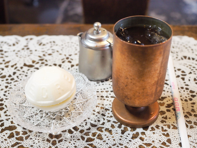 ゼー六のアイスとコーヒー
